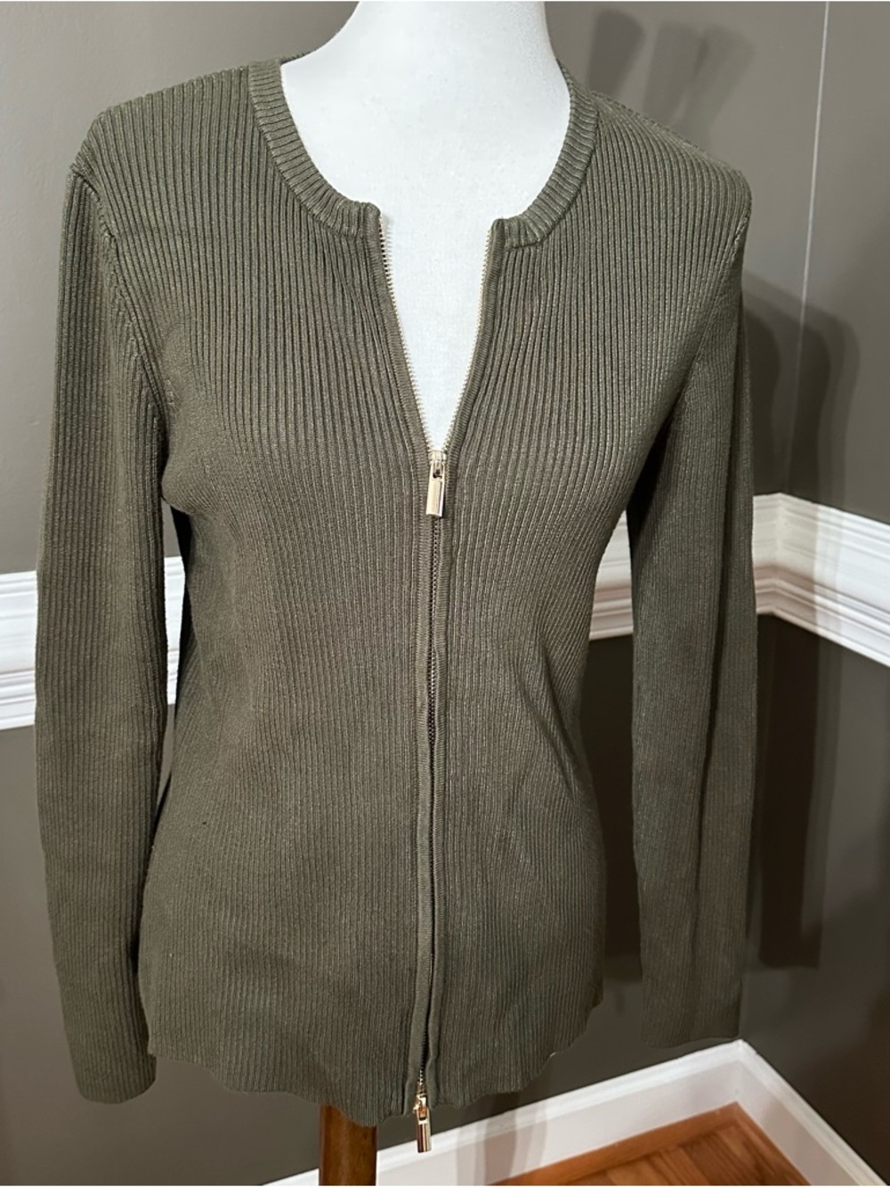 Boston Proper Olive collarless Zip-Front Ribbed Cardigan